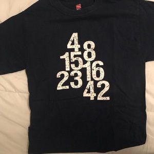 “Lost” Cotton t-shirt. Size small excellent condition.